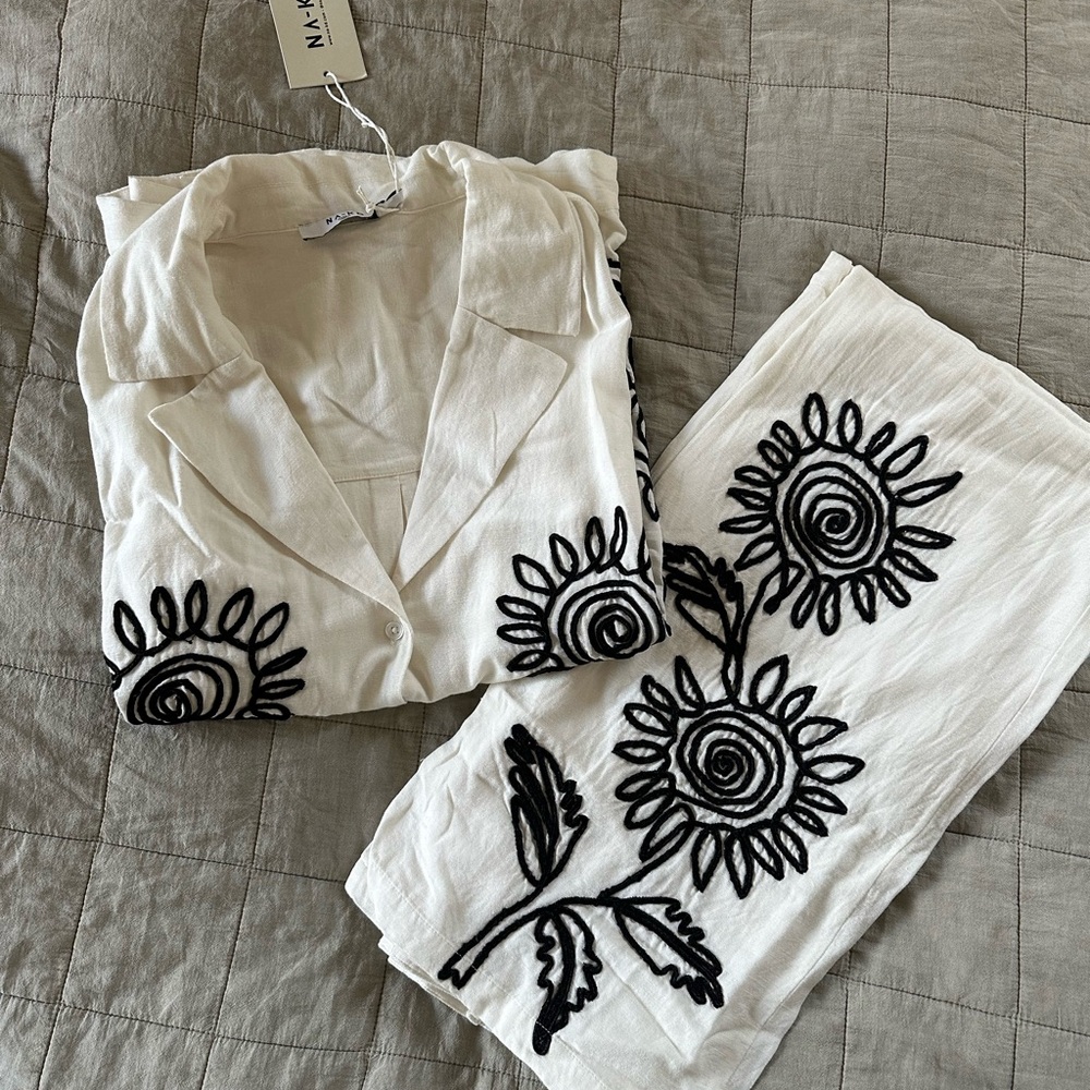 NWT NAKD matching off white embroidered shirt and pants set